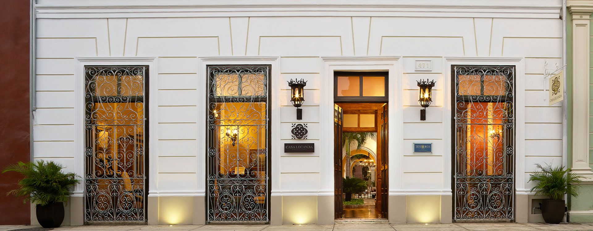 Casa Lecanda_Main Entrance