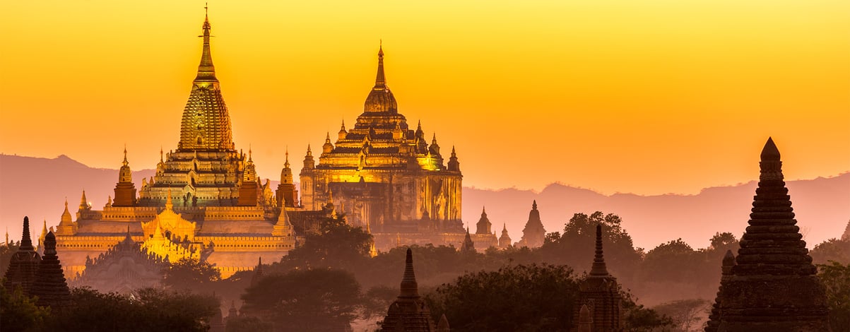 Golden Ananda pagoda at dusk, in the Bagan plain, Myanmar (Burma)