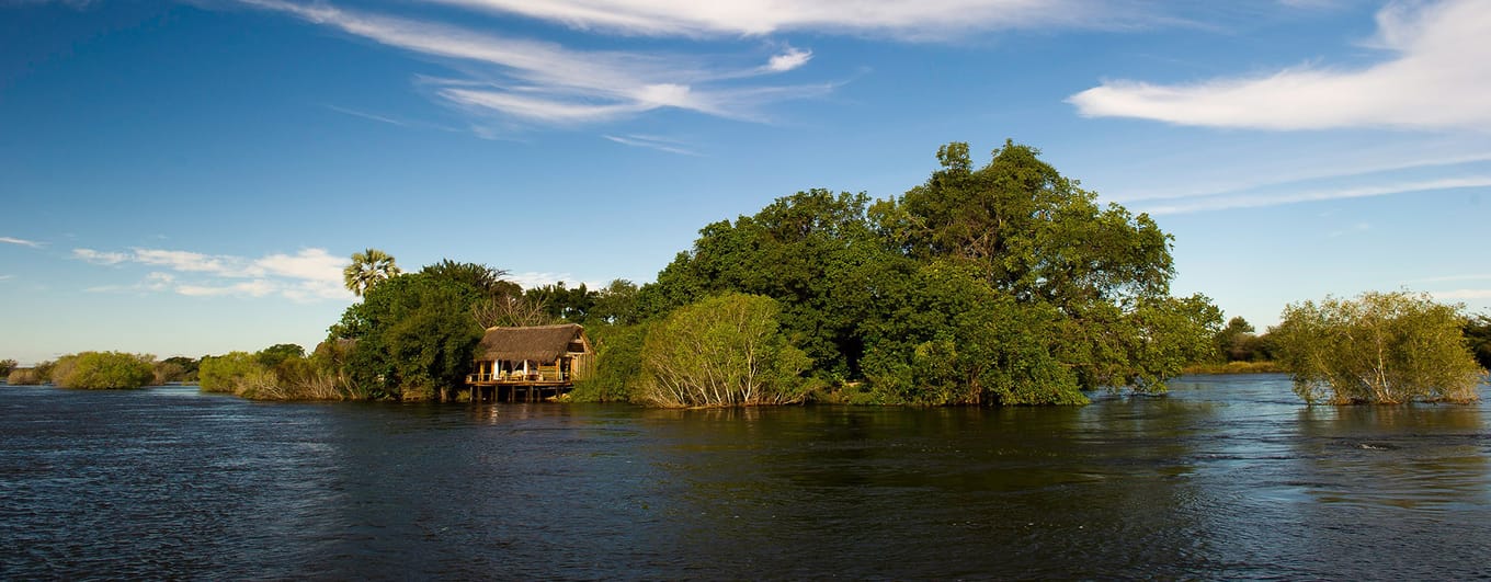 Sindabezi Island Lodge_Exterior River View