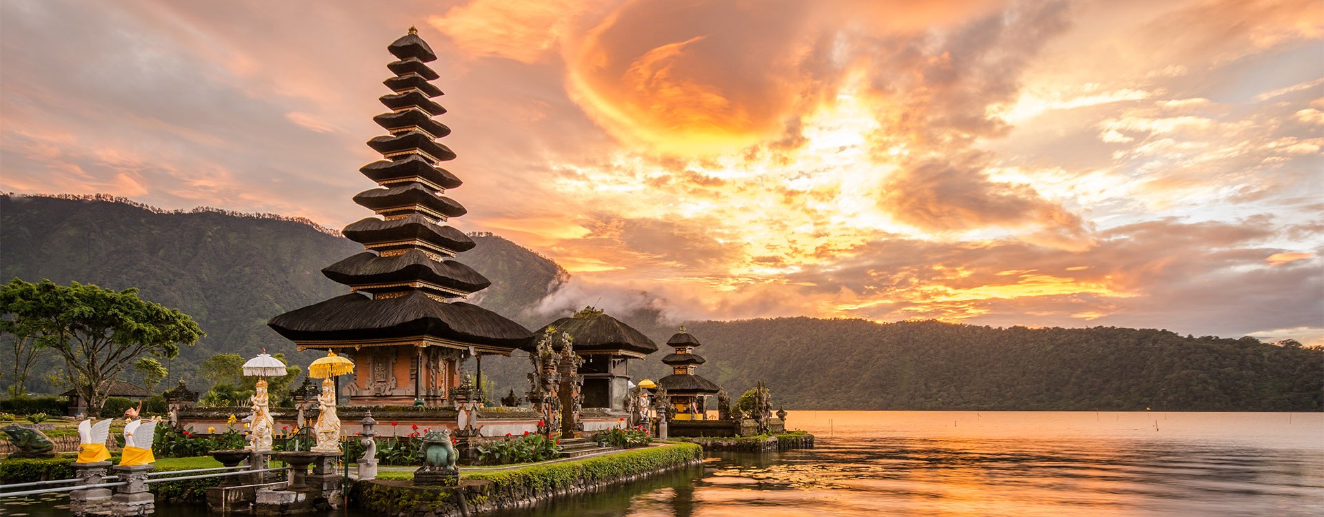 Pura Ulun Danu Bratan, Hindu temple on Bratan lake landscape, Bali, Indonesia