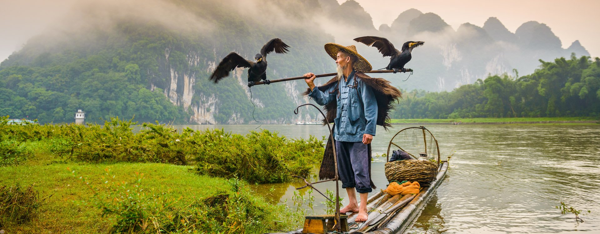 China, Yangshuo Guilin, Yu Long river, Karst mountain