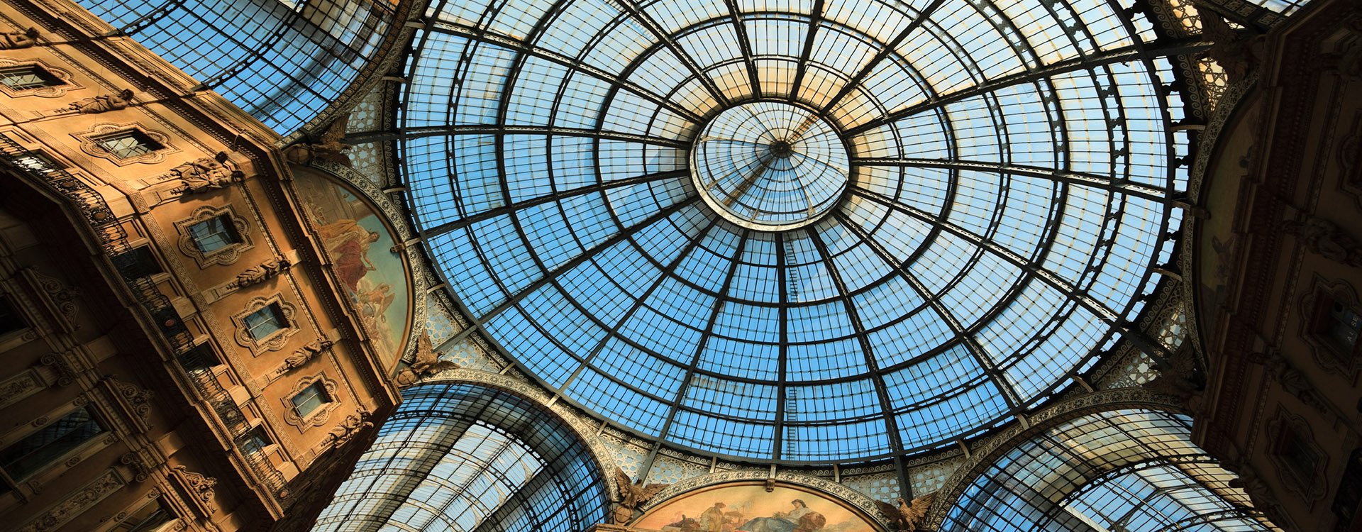 Italy_Milan_Dome in Galleria Vittorio Emanuele II_iStock_000014870651_Large