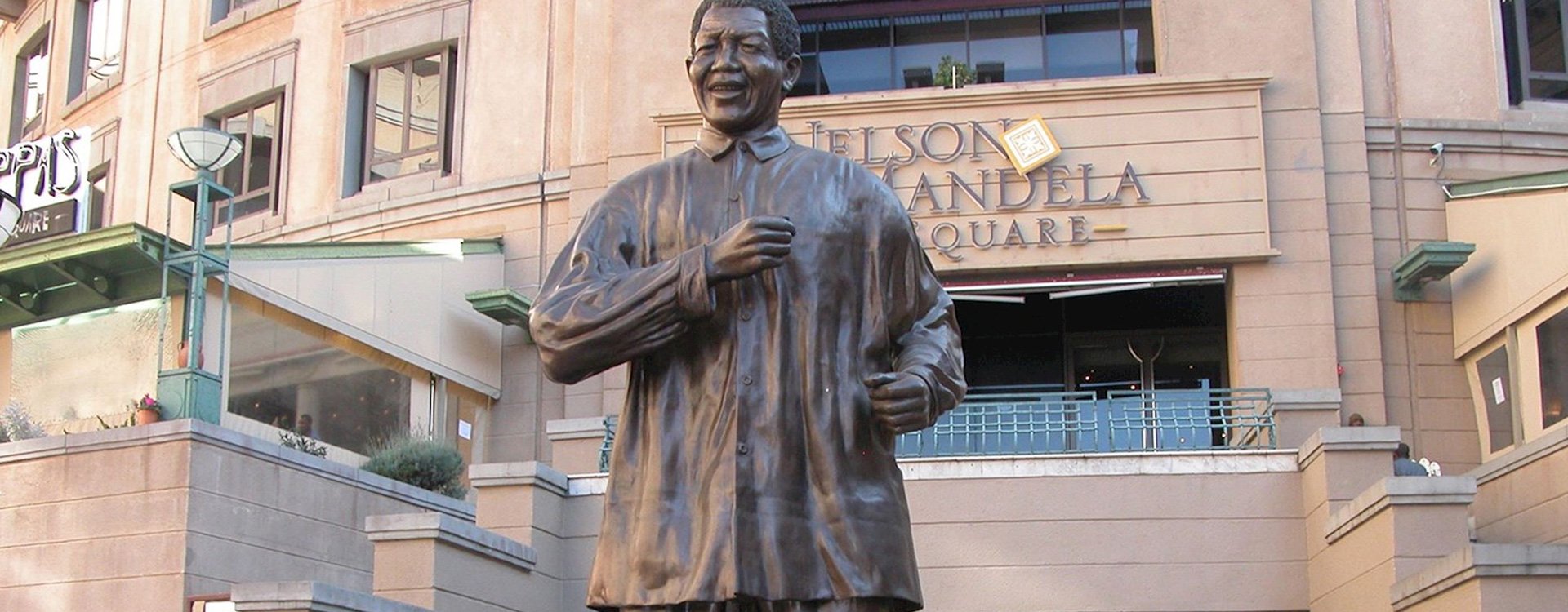 Johannesburg_Nelson Mandela Square