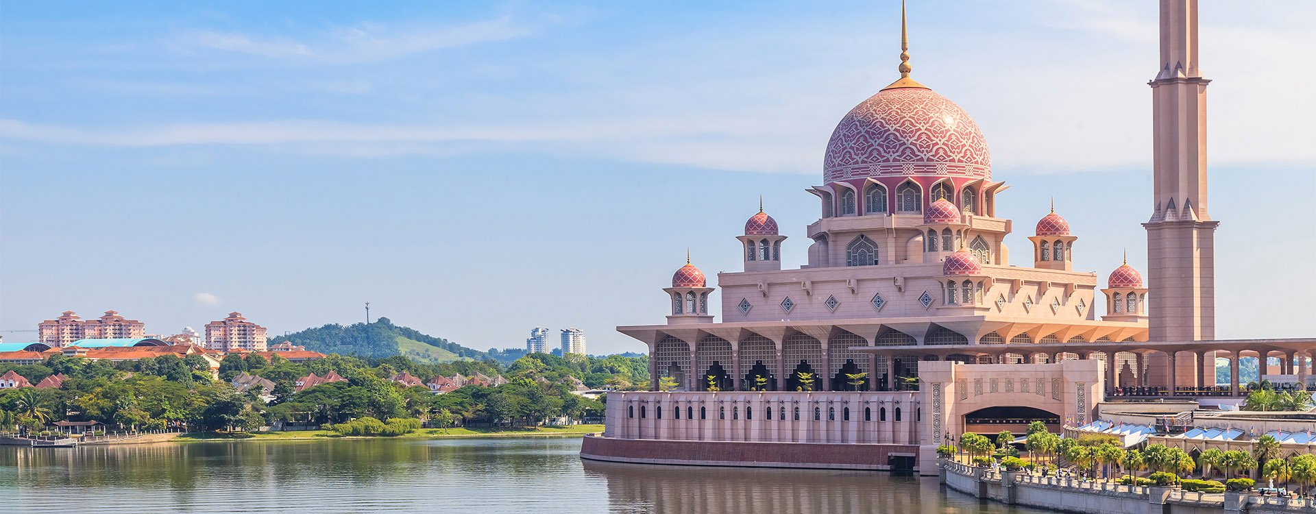 View of  pink Putra Mosque (Masjid Putra) in Putrajaya, Malaysia