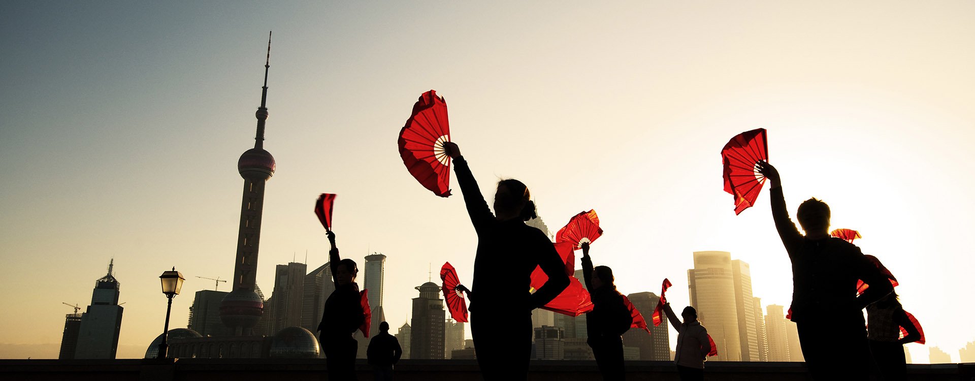 China, Shangahai, traditional Chinese fan dance