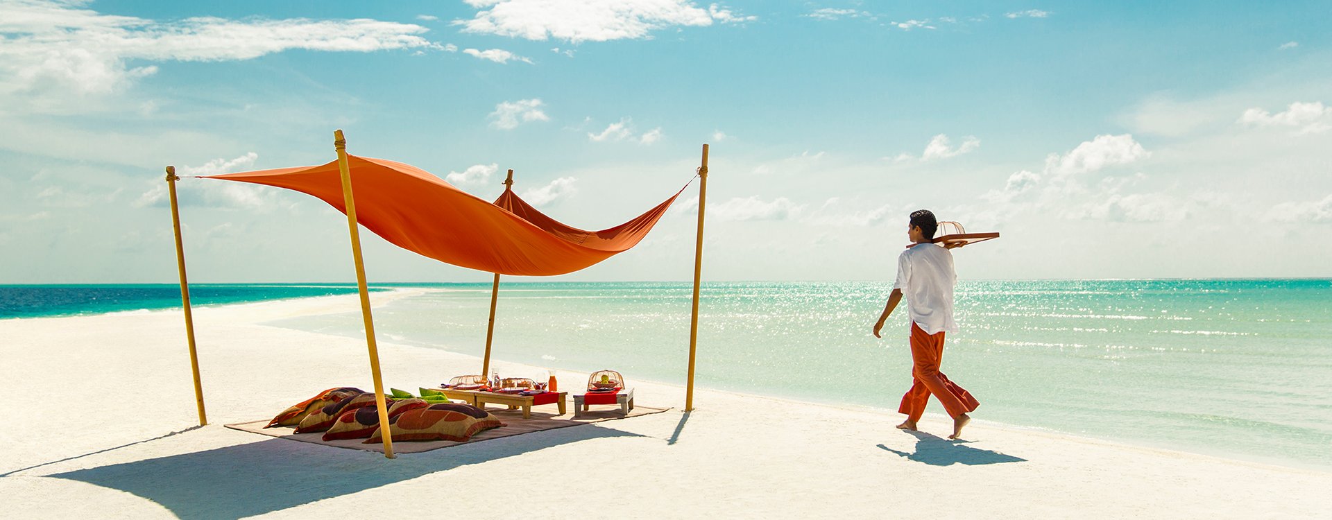 Cocoa Island_Beach Picnic