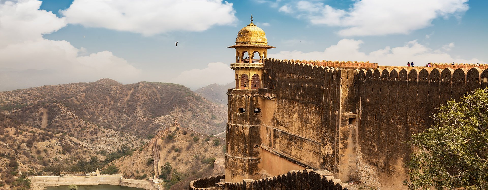 Jaigarh Fort Rajasthan with view of Jaipur city scape and Maota lake