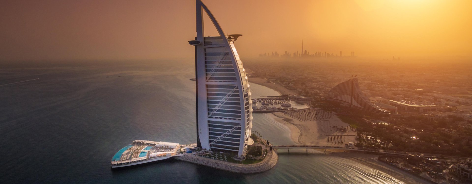 Burj-al-Arab_Aerial-Terrace_Sunset