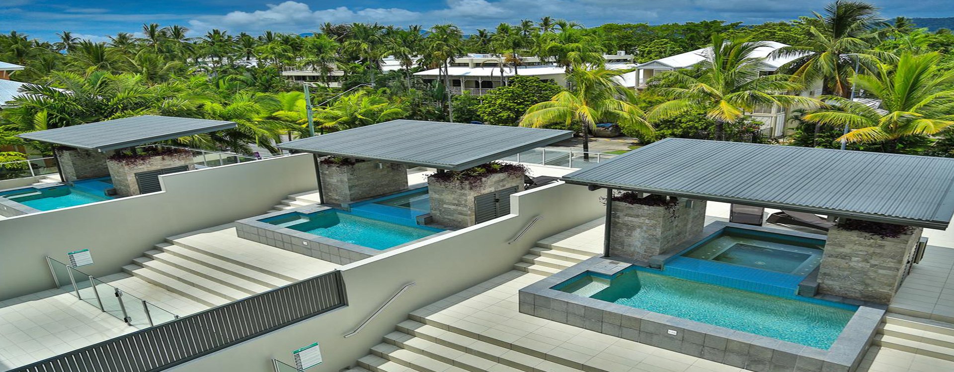 Coconut Grove Port Douglas