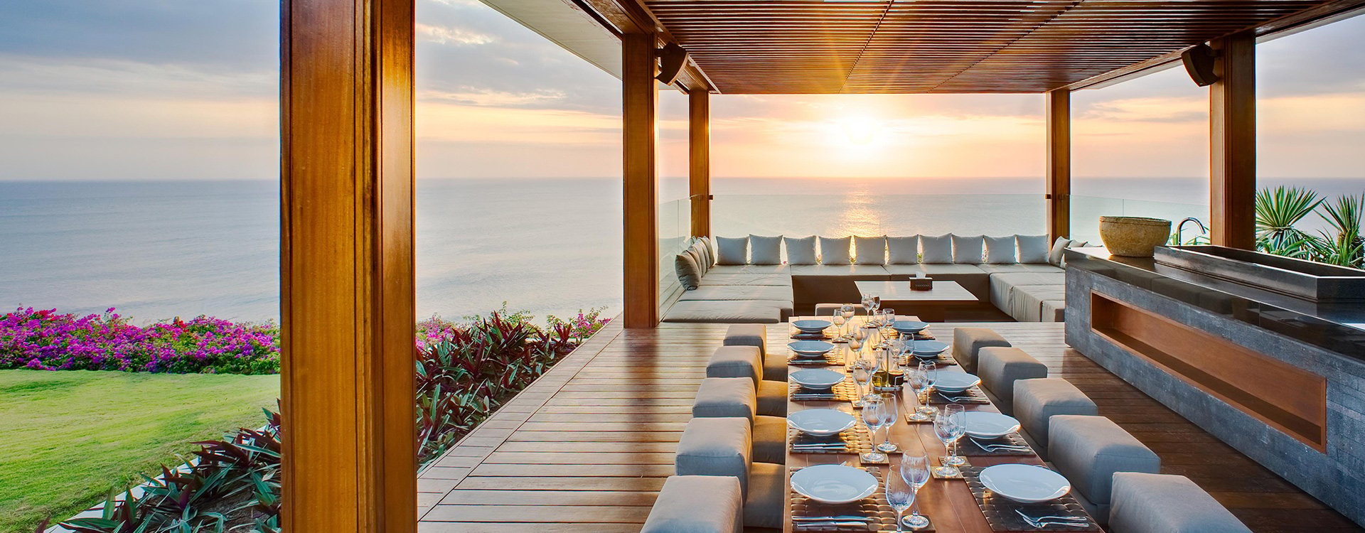 The Istana Uluwatu Bali_Sunset View