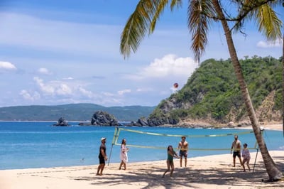 Volley-Ball-Four Seasons Tamarindo, Pacific Coast Mexico