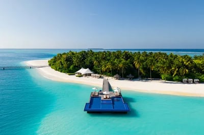 Communal pool at Conrad Maldives Rangali Island