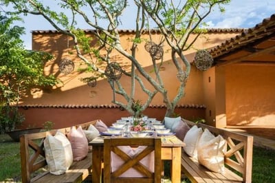 dining in luxury villa colombia