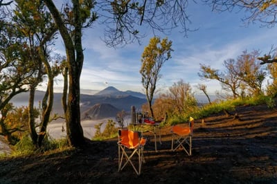 Alfresco dining at Plataran Bromo