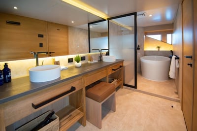 Bathroom on the Galapagos Tribute Yacht, Ecuador