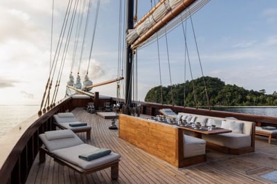 private yacht hire