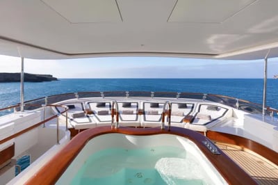 Aqua Mare luxury holiday Galapagos