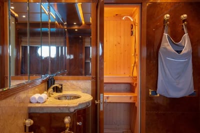 Aqua Mare luxury Yacht holiday Galapagos