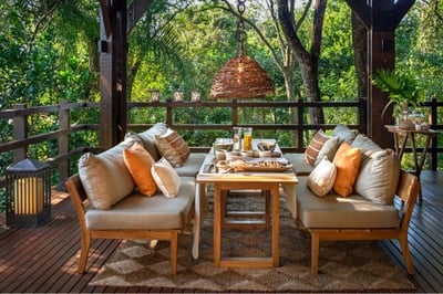 outdoor dining iguazu