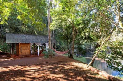 outdoor massage cabin in the rainforest iguazu