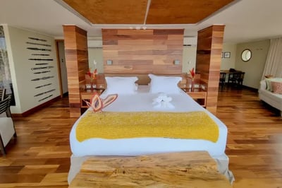 Luxury bedrooom on Delfin River Cruise Peru