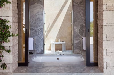 Amanzoe