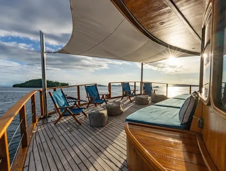 8 Bali & Komodo Luxury Yacht Voyage with Rascal
