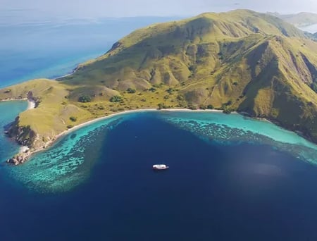 6 Bali & Komodo Luxury Yacht Voyage with Rascal