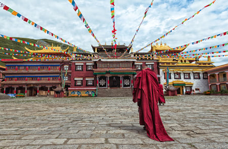 6 tibetan buddhist prayer rolls