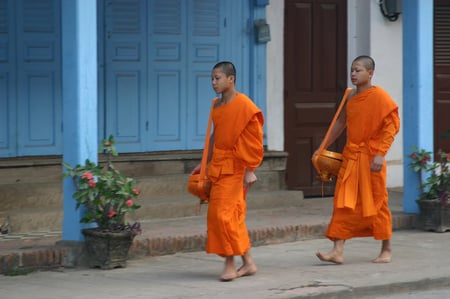 5 Pak Ou buddhist caves, rock formations, river boat along Mekong River, Luang Prabang, Laos