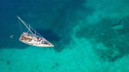 7 Aerial view of a seaplane approaching a tropical island in the Maldives