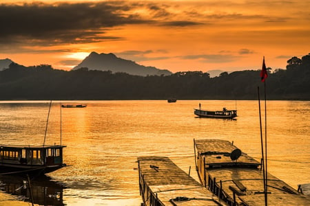 10 Golden Triangle at sunset, the intersection of the three countries;Thailand, Myanmar, Laos