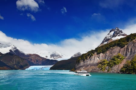 9 Patagonia, Chile - Torres del Paine and Lago Pehoe, in the Southern Patagonian Ice Field, Magellanes Region of South America