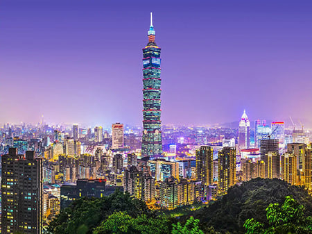 1 Nighttime at Taiwanese temple, Luxury holidays to Taiwan