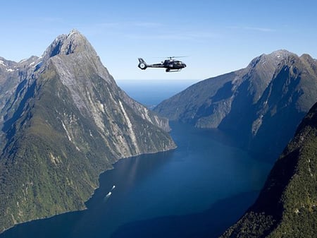 8 Lake Hooker, New Zealand