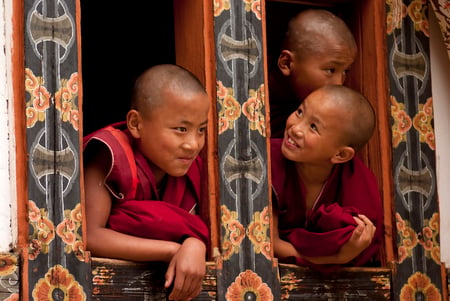 8 Two buddhist monks at Punakha Dzong, Bhutan