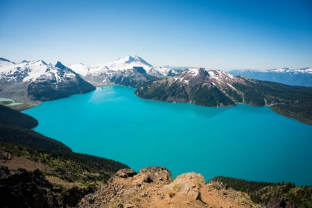 9 Moraine lake in Banff National Park, Alberta, Canada