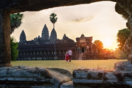 2 Cambodia, Siem Reap, Angkor Thom entrance, statues on bridge