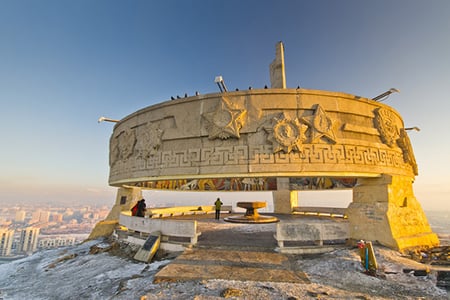 7 Mongolia_Hunting with Eagle