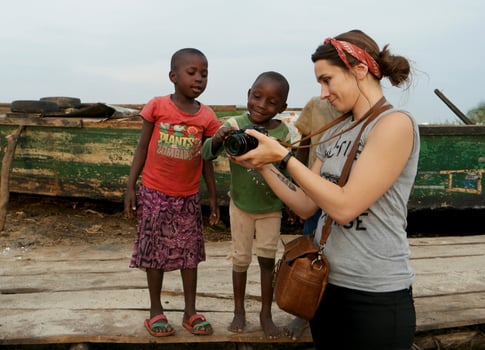 Kate-and-kids-in-Uganda-low-res