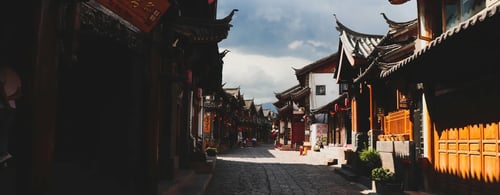 Charming road in China, Luxury holidays to China