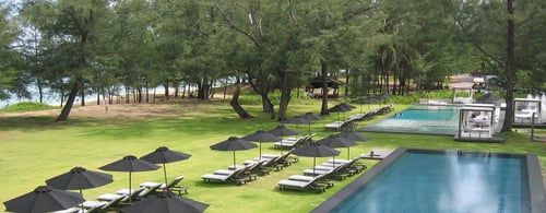 SALA-Phuket-Mai-Khao-Beach-Resort_Pool_Beachside