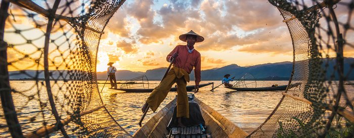 myanmar-inle-lake-fisherman