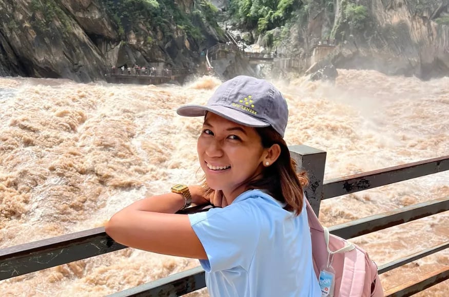 Diana at Tiger Leaping Gorge, Yunnan, China