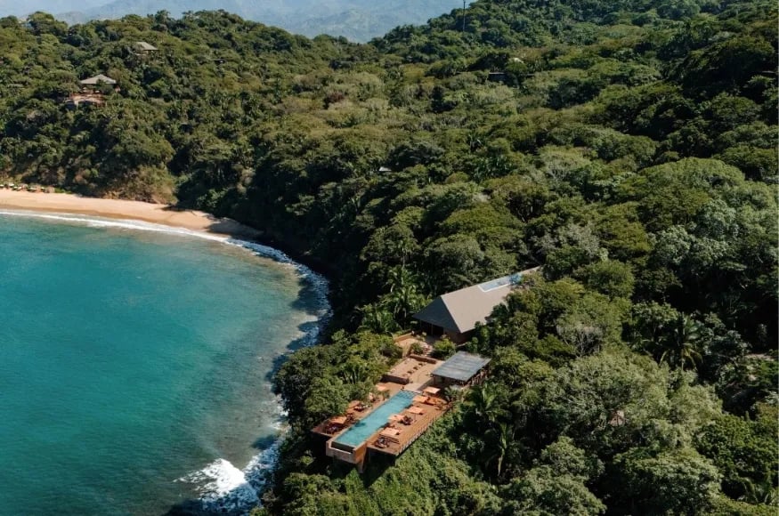 Secluded luxury hotel in central america