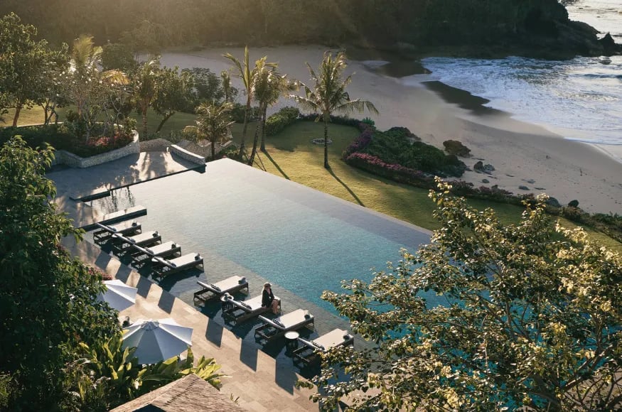 Raffles Bali hotel pool