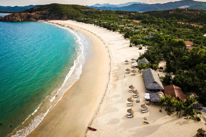 Private beach at Zannier Bai San Ho
