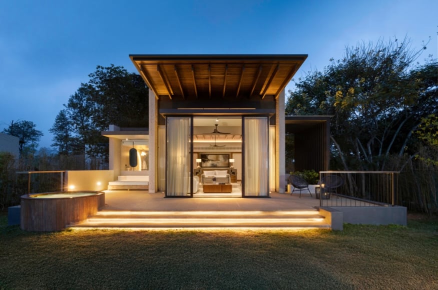 Large private villas at Uga Ghiri